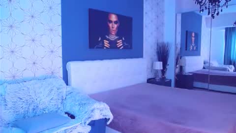 Mary Mais online show from October 14, 6:36 am