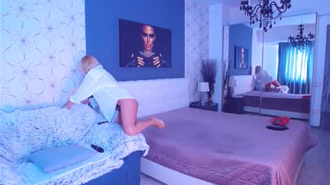 Mary Mais online show from October 15, 7:08 am