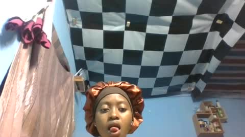 Snapshot of marinagold69 chatting on June 11, 7:56 pm marinagold69 online show from June 11, 7:56 pm