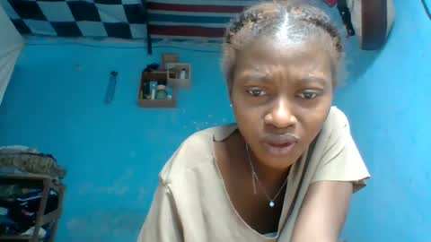 Snapshot of marinagold69 chatting on July 1, 6:40 pm marinagold69 online show from July 1, 6:40 pm