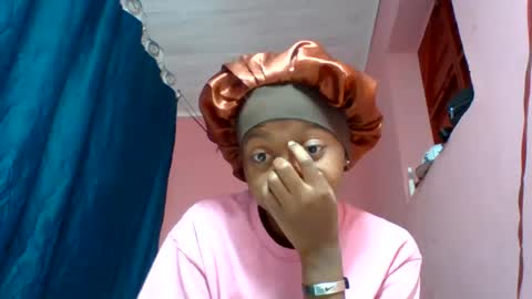 Snapshot of marinagold69 chatting on July 3, 9:59 am marinagold69 online show from July 3, 9:59 am