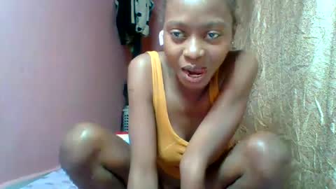 Snapshot of marinagold69 chatting on July 25, 5:54 pm marinagold69 online show from July 25, 5:54 pm
