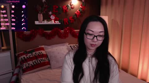 Snapshot of marine_vact chatting on December 14, 5:25 pm Marine  online show from December 14, 5:25 pm