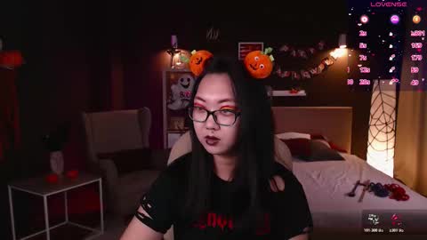 Snapshot of marine_vact chatting on October 26, 2:01 pm Marine  online show from October 26, 2:01 pm