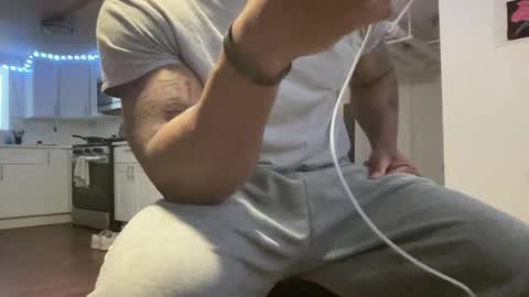 Z online show from December 5, 4:14 pm