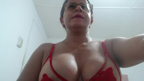 Snapshot of mariska_69 chatting on May 23, 7:56 am mariska_69 online show from May 23, 7:56 am
