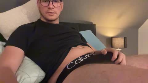 Snapshot of marius106999 chatting on October 27, 5:17 pm marius106999 online show from October 27, 5:17 pm