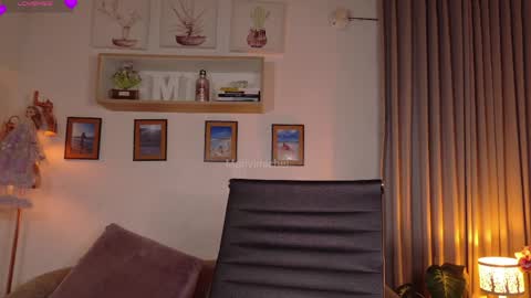 Snapshot of marivimichel_s chatting on April 9, 9:58 am marivimichel_s online show from April 9, 9:58 am
