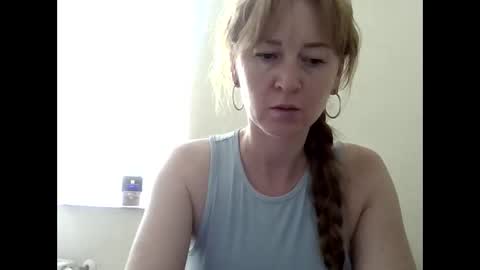 Snapshot of marizafouset chatting on June 1, 2:19 pm MarizaFouset online show from June 1, 2:19 pm