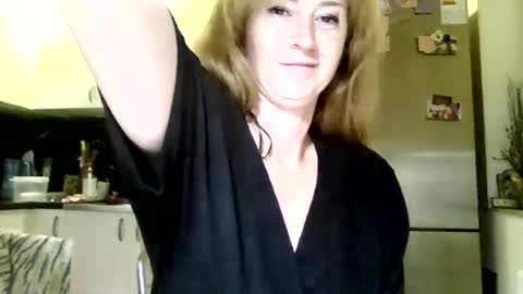 Snapshot of marizafouset chatting on June 16, 11:07 pm MarizaFouset online show from June 16, 11:07 pm
