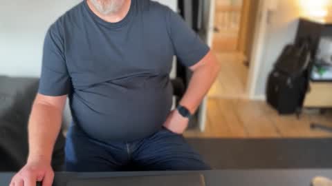 Mark online show from October 16, 1:12 pm