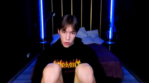 Mark online show from October 7, 3:53 pm