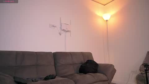 Snapshot of mark_broown_ chatting on July 28, 11:37 pm mark_broown_ online show from July 28, 11:37 pm