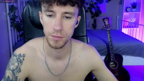 mark_caron online show from November 25, 9:15 pm