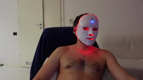 Snapshot of mark_hardman5 chatting on November 10, 11:37 pm mark_hardman5 online show from November 10, 11:37 pm