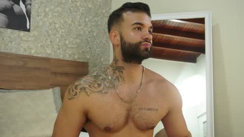 Mark online show from February 8, 10:29 pm