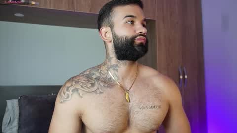 Mark online show from October 4, 7:23 pm