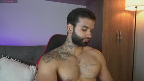 Mark online show from April 7, 12:11 am