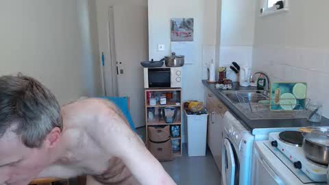 Snapshot of mark_islington chatting on May 27, 9:50 am mark_islington online show from May 27, 9:50 am