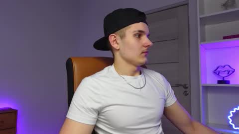 Snapshot of mark_karson chatting on February 10, 7:07 pm MARK KARSON online show from February 10, 7:07 pm