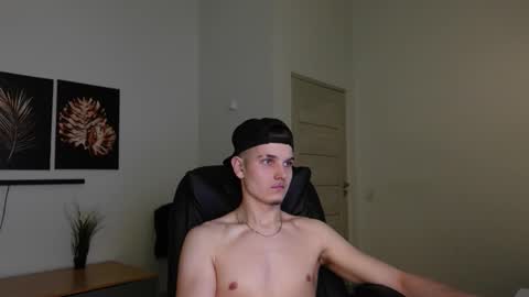 Snapshot of mark_karson chatting on March 4, 7:20 pm MARK KARSON online show from March 4, 7:20 pm