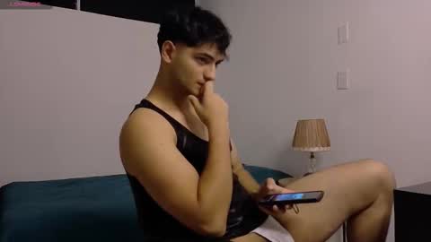 Snapshot of mark_miller7 chatting on February 22, 11:25 pm Antonio banderas online show from February 22, 11:25 pm