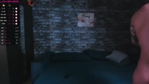 Mark online show from October 12, 4:44 am