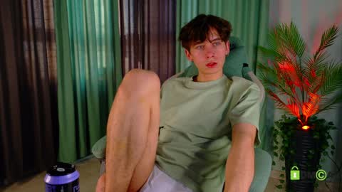 Mark online show from April 2, 12:03 pm