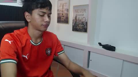 markbowie online show from November 30, 2:21 pm