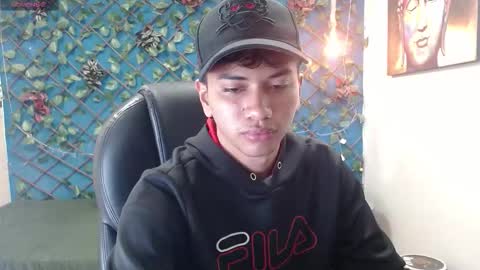 markbowie online show from December 17, 12:00 pm