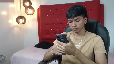 markbowie online show from December 21, 6:15 pm