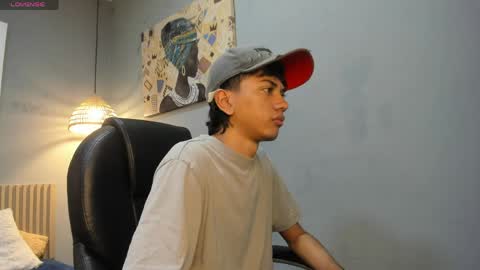 markbowie online show from April 3, 1:53 pm