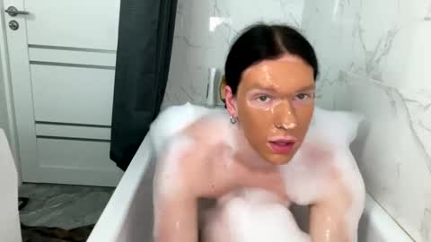 Mark online show from February 21, 11:33 am