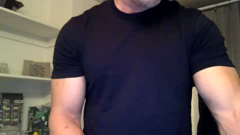 markk702 online show from December 21, 3:47 am