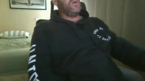 Snapshot of markoboy34 chatting on May 20, 2:07 am Matt Kung online show from May 20, 2:07 am