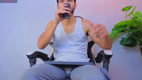 Snapshot of markoss_miles chatting on August 1, 12:04 pm Markos online show from August 1, 12:04 pm