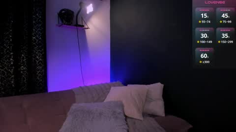 Mark Santos online show from April 6, 10:33 pm