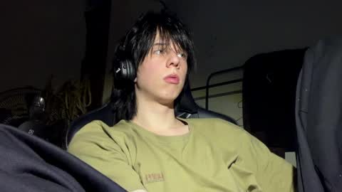 Mark online show from April 9, 3:28 pm