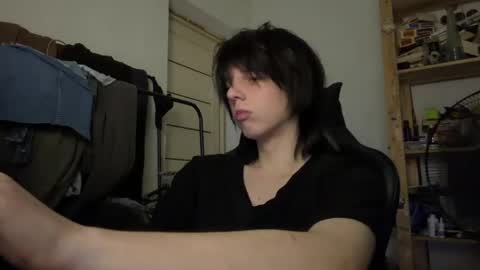 Snapshot of marksus_vasabi chatting on May 25, 9:21 pm Mark online show from May 25, 9:21 pm