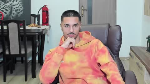 Snapshot of marktison chatting on December 7, 1:40 pm Tison online show from December 7, 1:40 pm