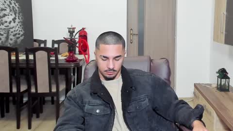 Snapshot of marktison chatting on December 10, 4:56 am Tison online show from December 10, 4:56 am