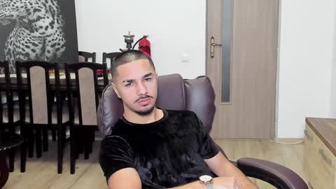 Snapshot of marktison chatting on December 13, 6:10 am Tison online show from December 13, 6:10 am