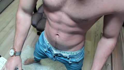 Snapshot of marktison chatting on February 12, 4:33 am Tison online show from February 12, 4:33 am