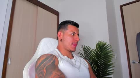 markus... Y online show from February 10, 9:58 pm