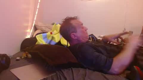 markymark101825061 online show from January 12, 1:42 am