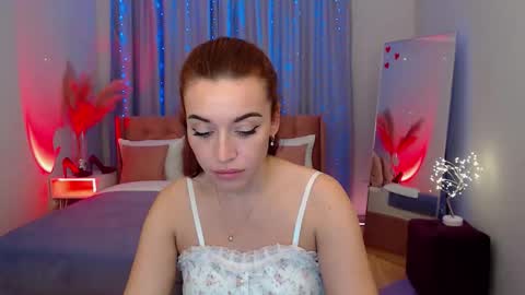 Snapshot of marladewis chatting on October 16, 8:21 pm MarlaDewis online show from October 16, 8:21 pm