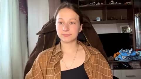 Snapshot of marlenahuit chatting on June 17, 5:21 am Lena online show from June 17, 5:21 am
