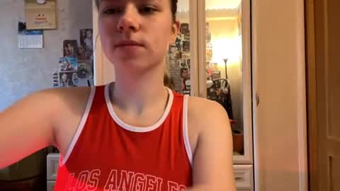 Codi online show from June 13, 3:26 am