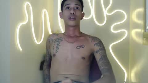 marlmoreno10 online show from January 11, 10:42 am