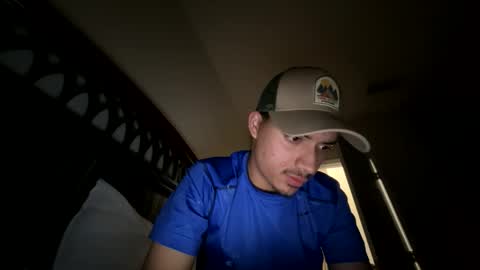 marlonnolascotabora15 online show from April 22, 12:35 am